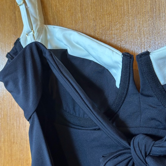 Monday Swimwear Clovelly One Piece Swimsuit Black and White - Picture 7 of 7